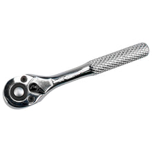 Matraca reversible para dado cuadro de 1/4", cabeza tipo pera, mango moleteado Surtek