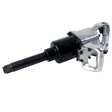 Pistola de impacto neumática cuadro de 1" 1,800 Ft-lb con extensión 6" sistema twin hammer Urrea